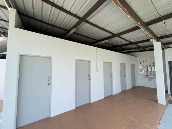 บุญปลดทุกข์ สร้างห้องน้ำถวายวัดอินทาราม จำนวน 13 ห้อง